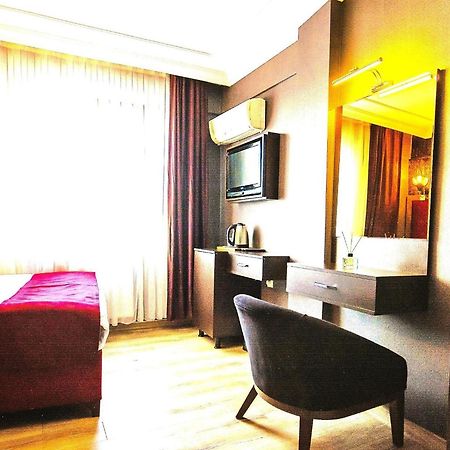Atesde Dustu Salvara Hotel Истанбул Екстериор снимка