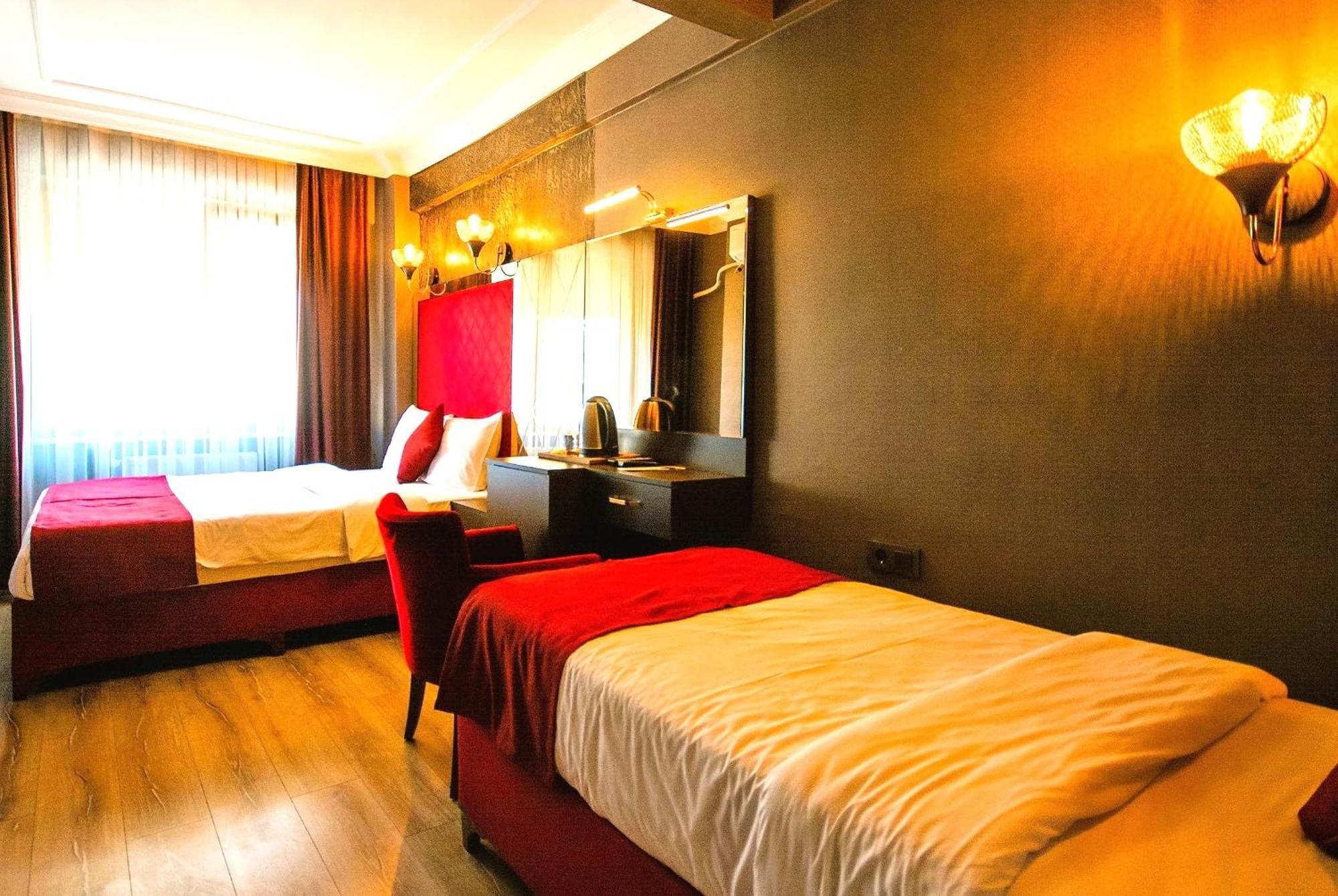 Atesde Dustu Salvara Hotel Истанбул Екстериор снимка